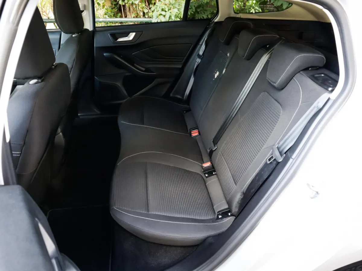 1.0 EcoBoost Hybrid Titanium 1e-Eig. & Keurig-Onderh. BOVAG-Garantie. NL-Auto.