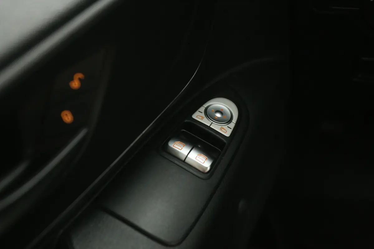 CDI Extra Lang | Airco | Camera | 3 Zits | Schuifdeur