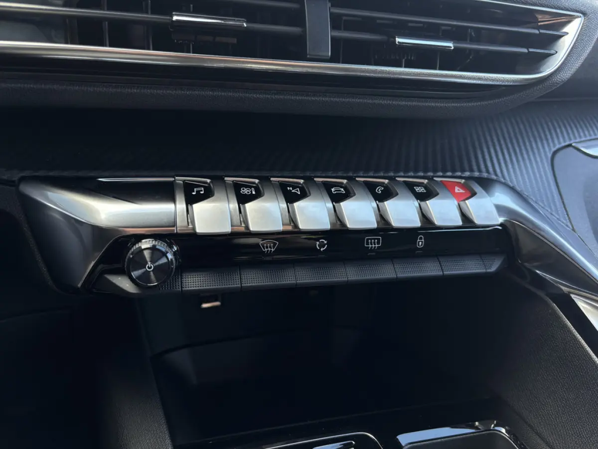 1.2 PureTech Active Pack Business 1e-Eig. & Dealer-Onderh. BOVAG-Garantie. NL-Auto.
