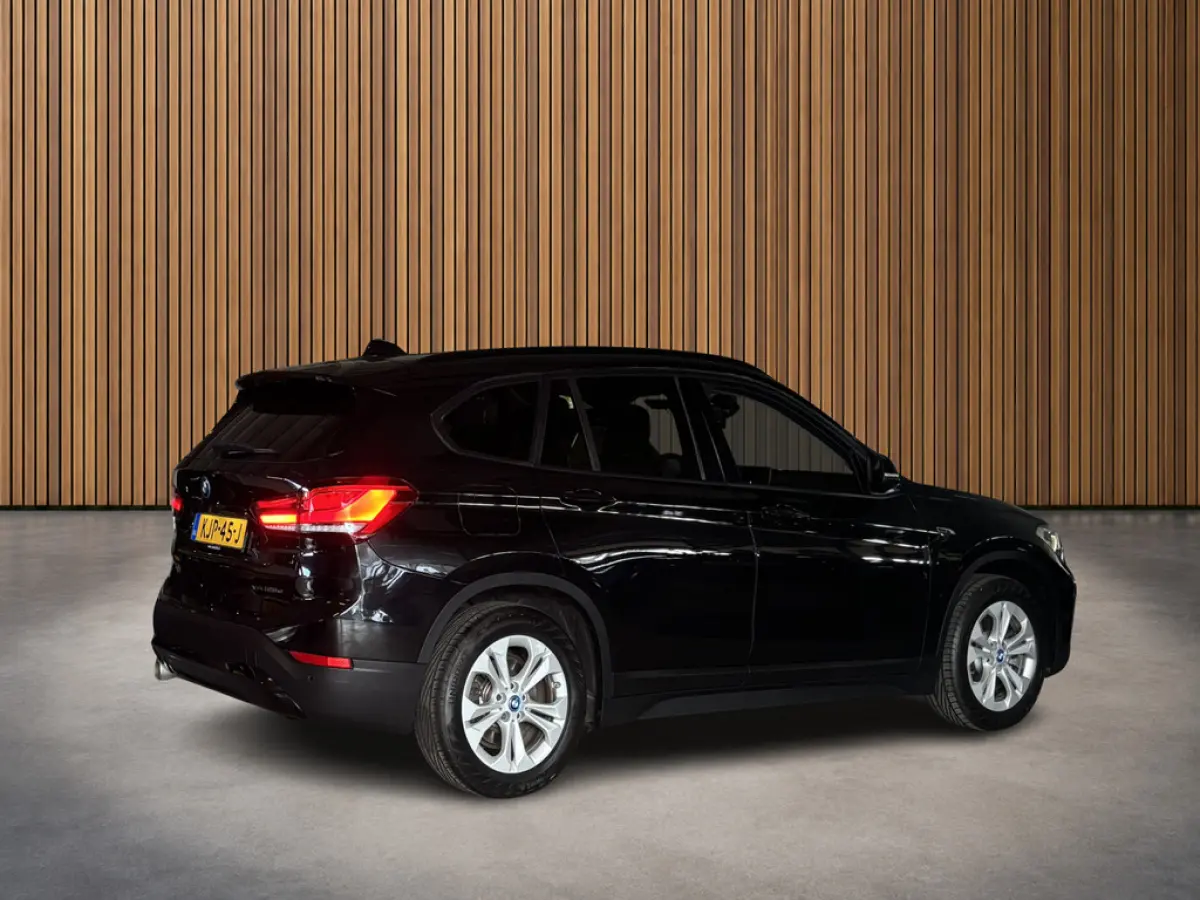 xDrive25e Executive 2e-Eig. & Keurig-Onderh. BOVAG-Garantie. NL-Auto.