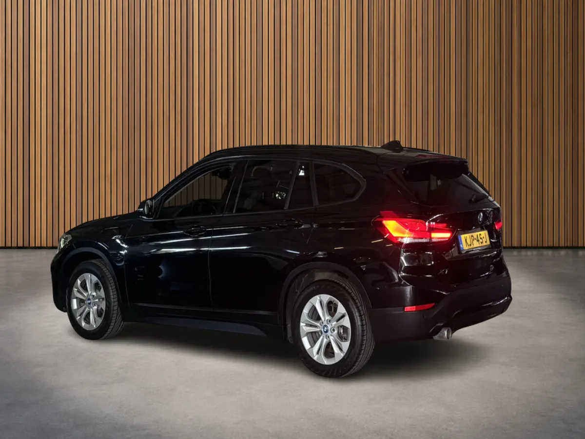 xDrive25e Executive 2e-Eig. & Keurig-Onderh. BOVAG-Garantie. NL-Auto.