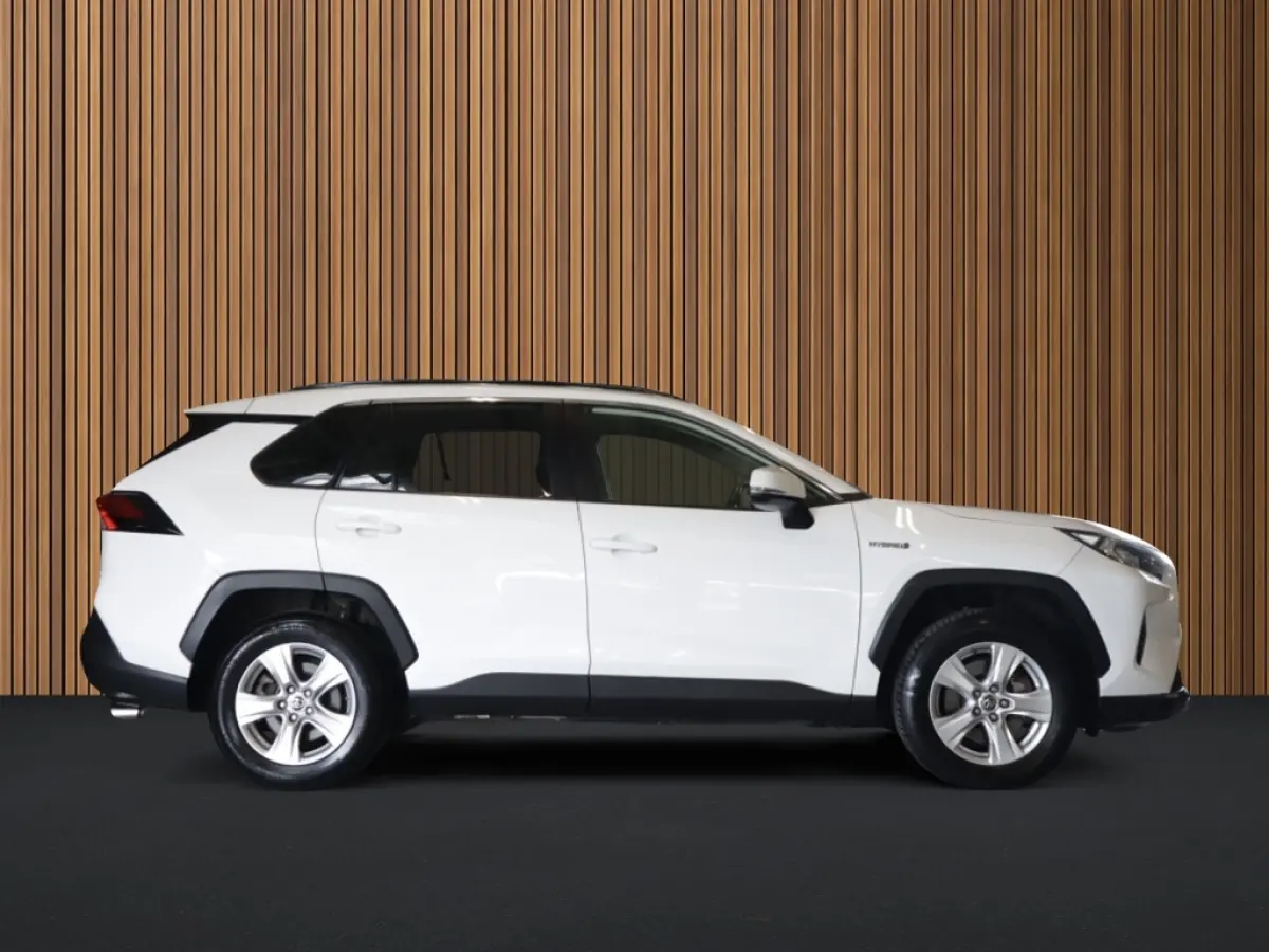 2.5 Hybrid AWD Active 1e-Eig. & Dealer-Onderh. BOVAG-Garantie. NL-Auto.