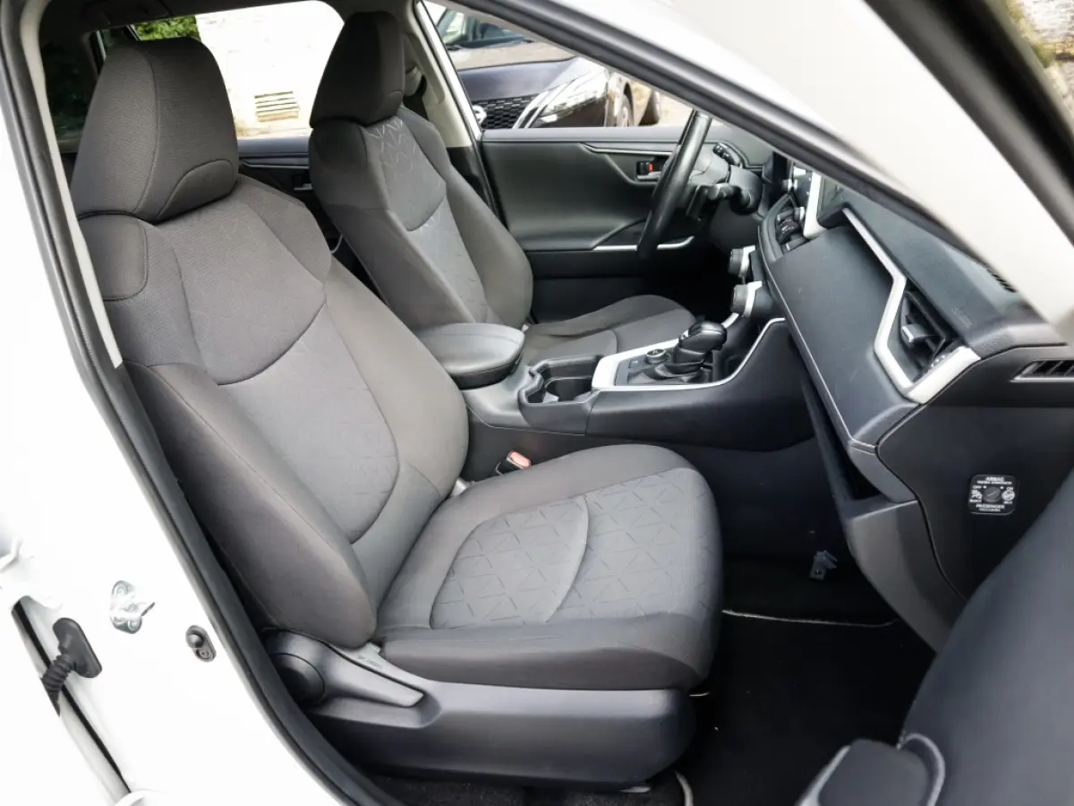 2.5 Hybrid AWD Active 1e-Eig. & Dealer-Onderh. BOVAG-Garantie. NL-Auto.