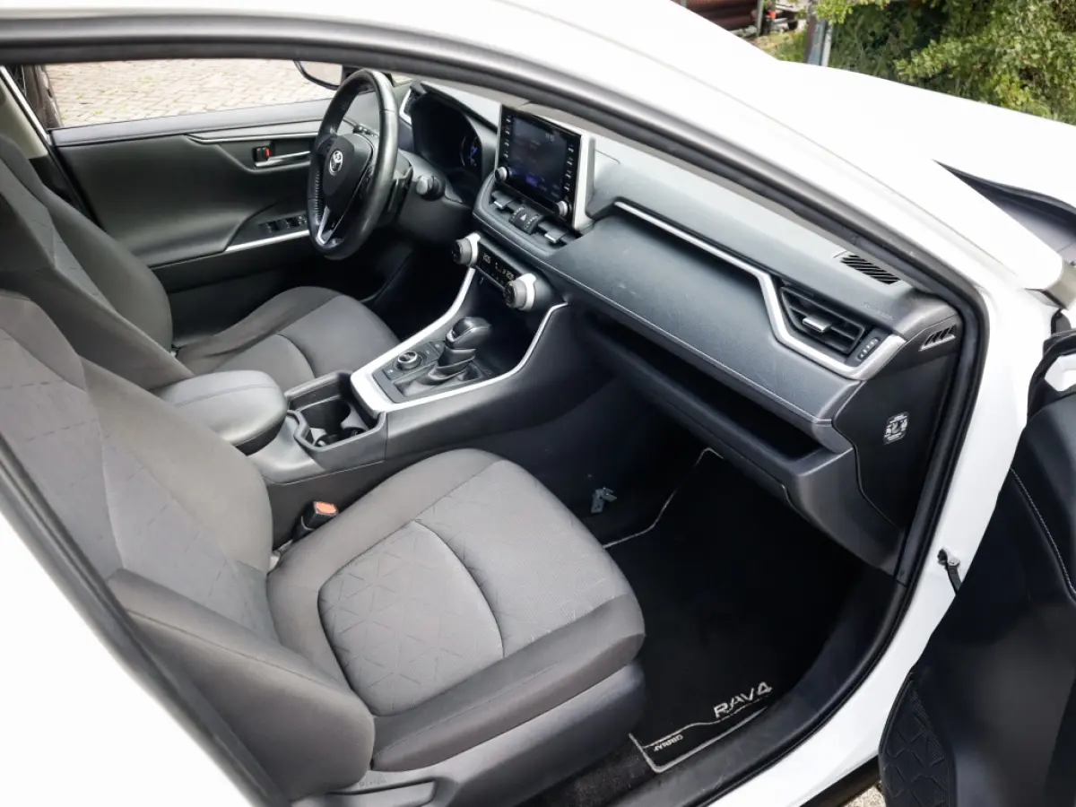 2.5 Hybrid AWD Active 1e-Eig. & Dealer-Onderh. BOVAG-Garantie. NL-Auto.