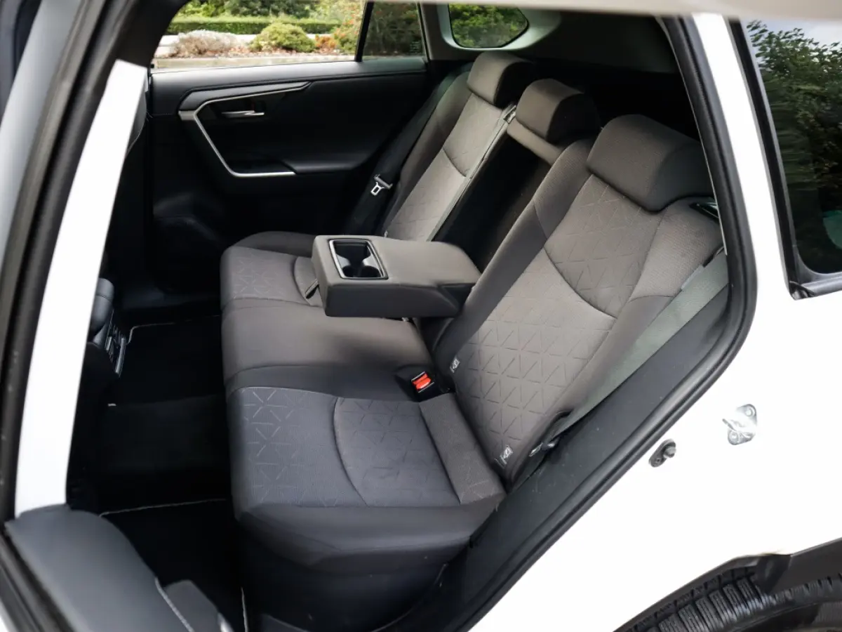 2.5 Hybrid AWD Active 1e-Eig. & Dealer-Onderh. BOVAG-Garantie. NL-Auto.