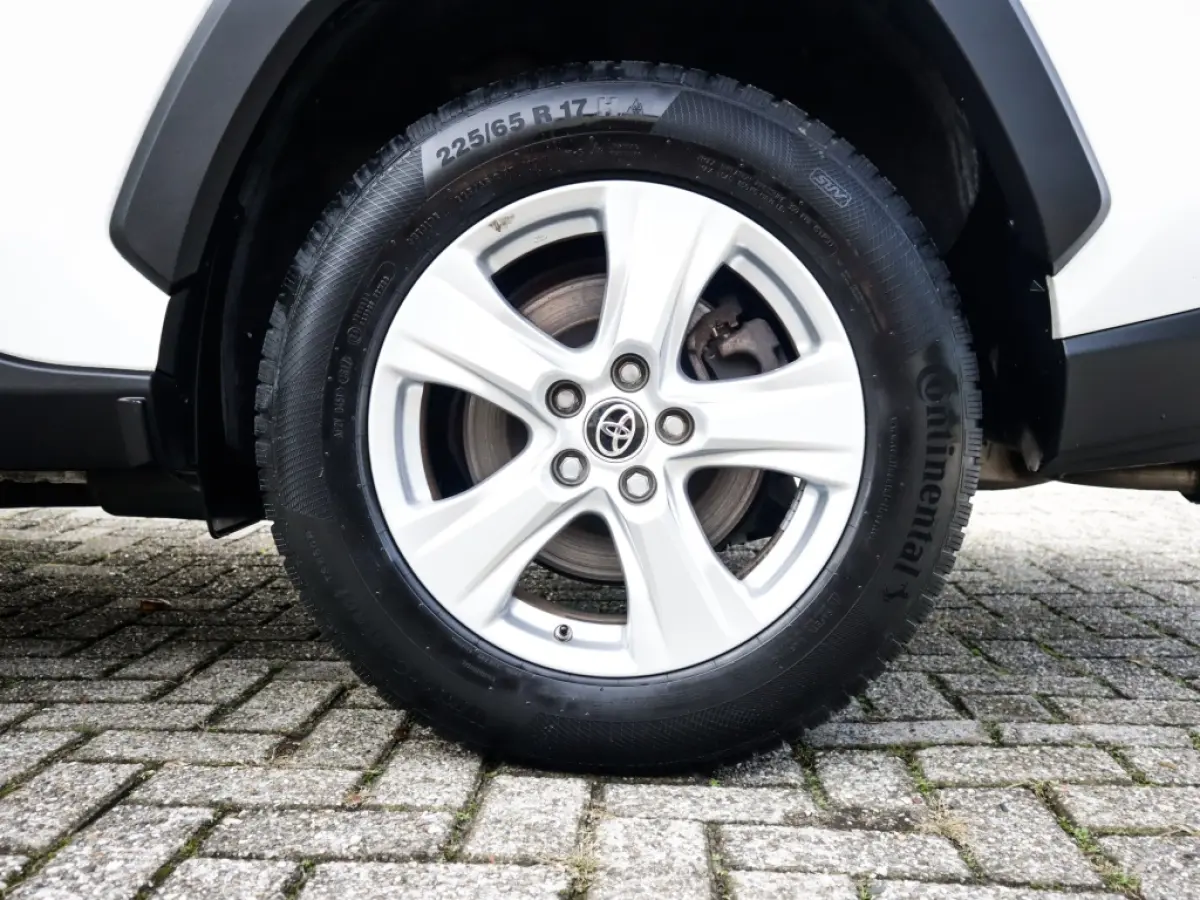 2.5 Hybrid AWD Active 1e-Eig. & Dealer-Onderh. BOVAG-Garantie. NL-Auto.