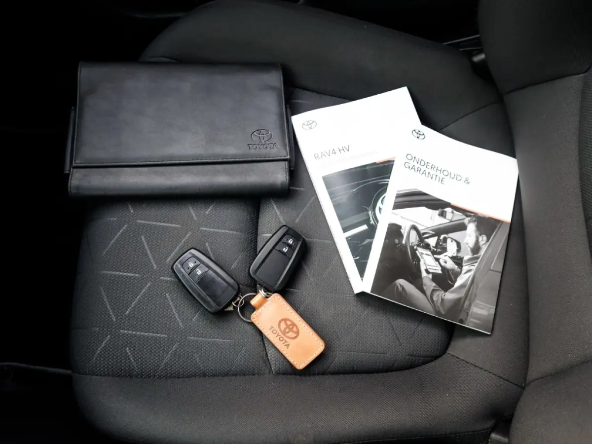 2.5 Hybrid AWD Active 1e-Eig. & Dealer-Onderh. BOVAG-Garantie. NL-Auto.
