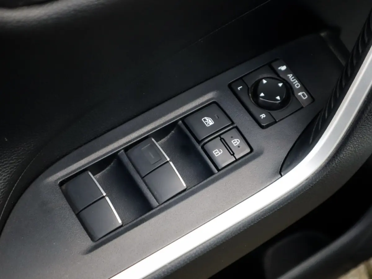 2.5 Hybrid AWD Active 1e-Eig. & Dealer-Onderh. BOVAG-Garantie. NL-Auto.