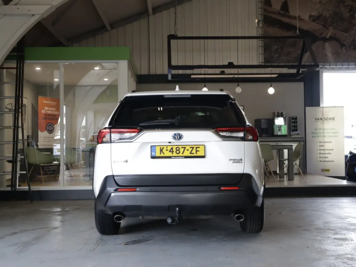 2.5 Hybrid AWD Active 1e-Eig. & Dealer-Onderh. BOVAG-Garantie. NL-Auto.