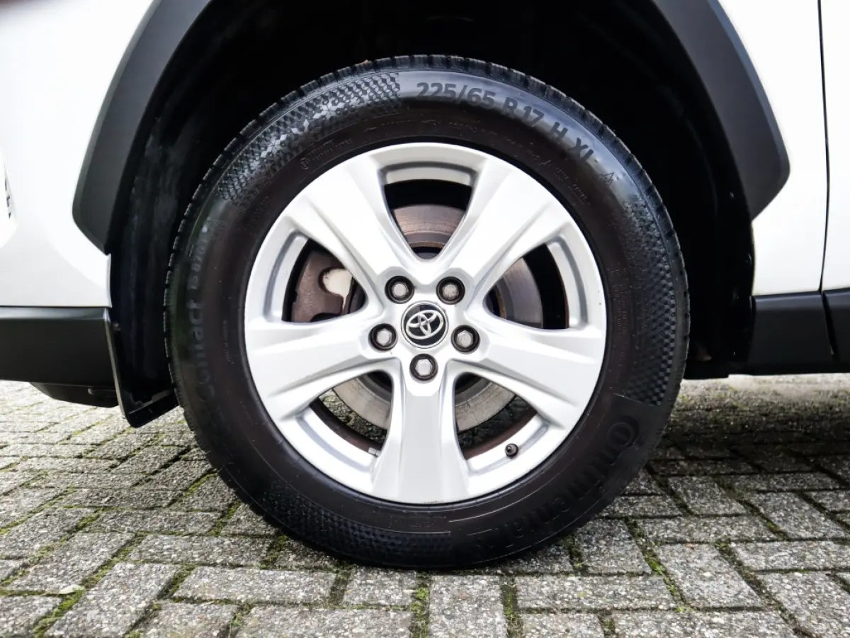 2.5 Hybrid AWD Active 1e-Eig. & Dealer-Onderh. BOVAG-Garantie. NL-Auto.