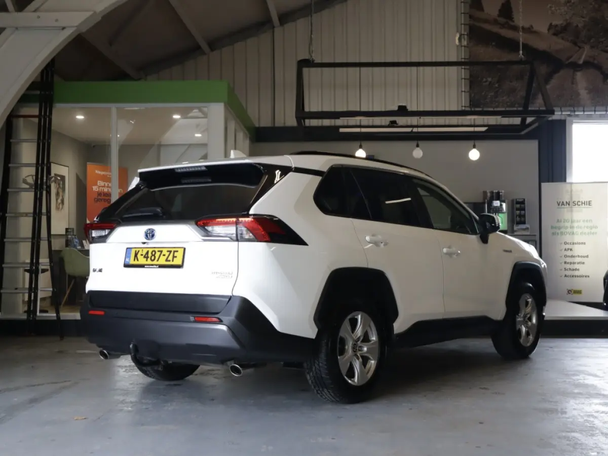 2.5 Hybrid AWD Active 1e-Eig. & Dealer-Onderh. BOVAG-Garantie. NL-Auto.