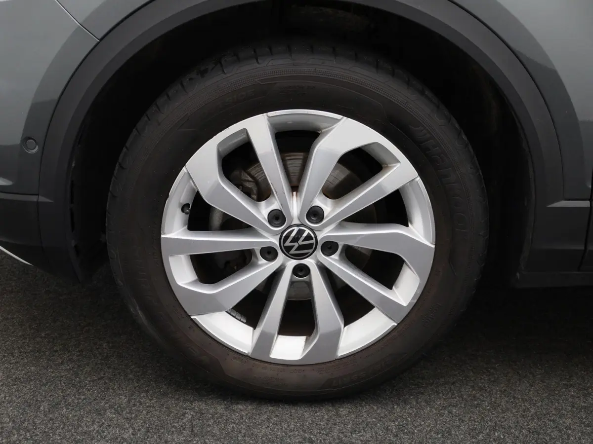 1.0 TSI Life Business 110 PK | Navigatie | Camera | Parkeersensoren | Stoelverwarming | Adaptive Cruise Control | Digital Cockpit Pro | Climate Control | LED |