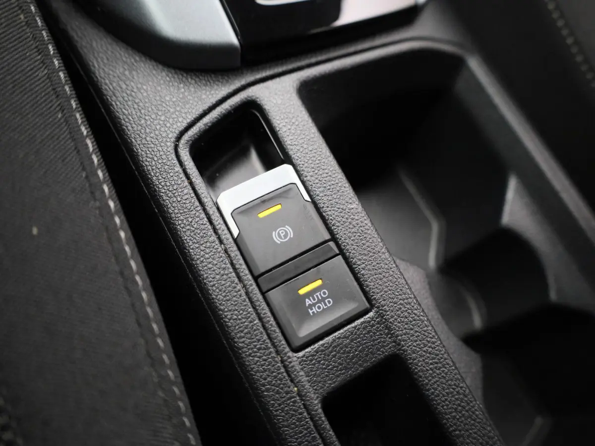 1.0 TSI Life Business 110 PK | Navigatie | Camera | Parkeersensoren | Stoelverwarming | Adaptive Cruise Control | Digital Cockpit Pro | Climate Control | LED |