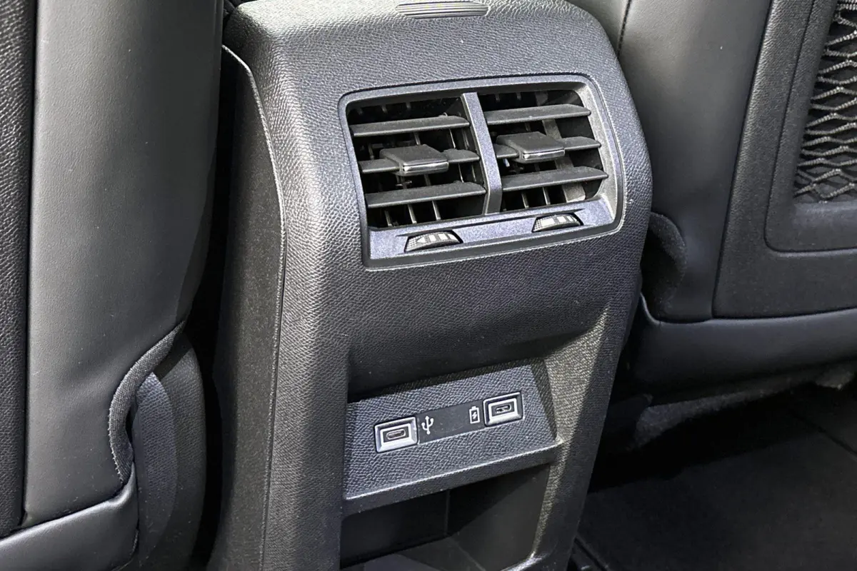 1.2 PureTech Performance Line Automaat 360-Camera Apple Carplay 19"