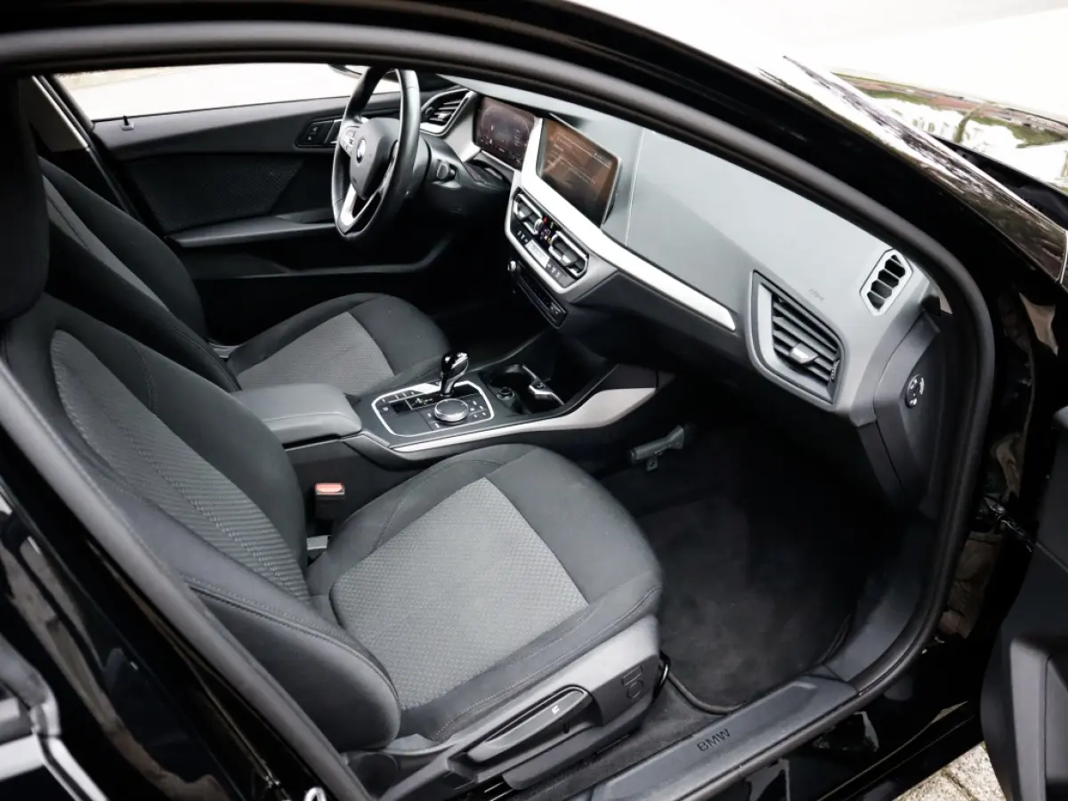 118i Business Edition 1e-Eig. & Dealer-Onderh. BOVAG-Garantie. NL-Auto.