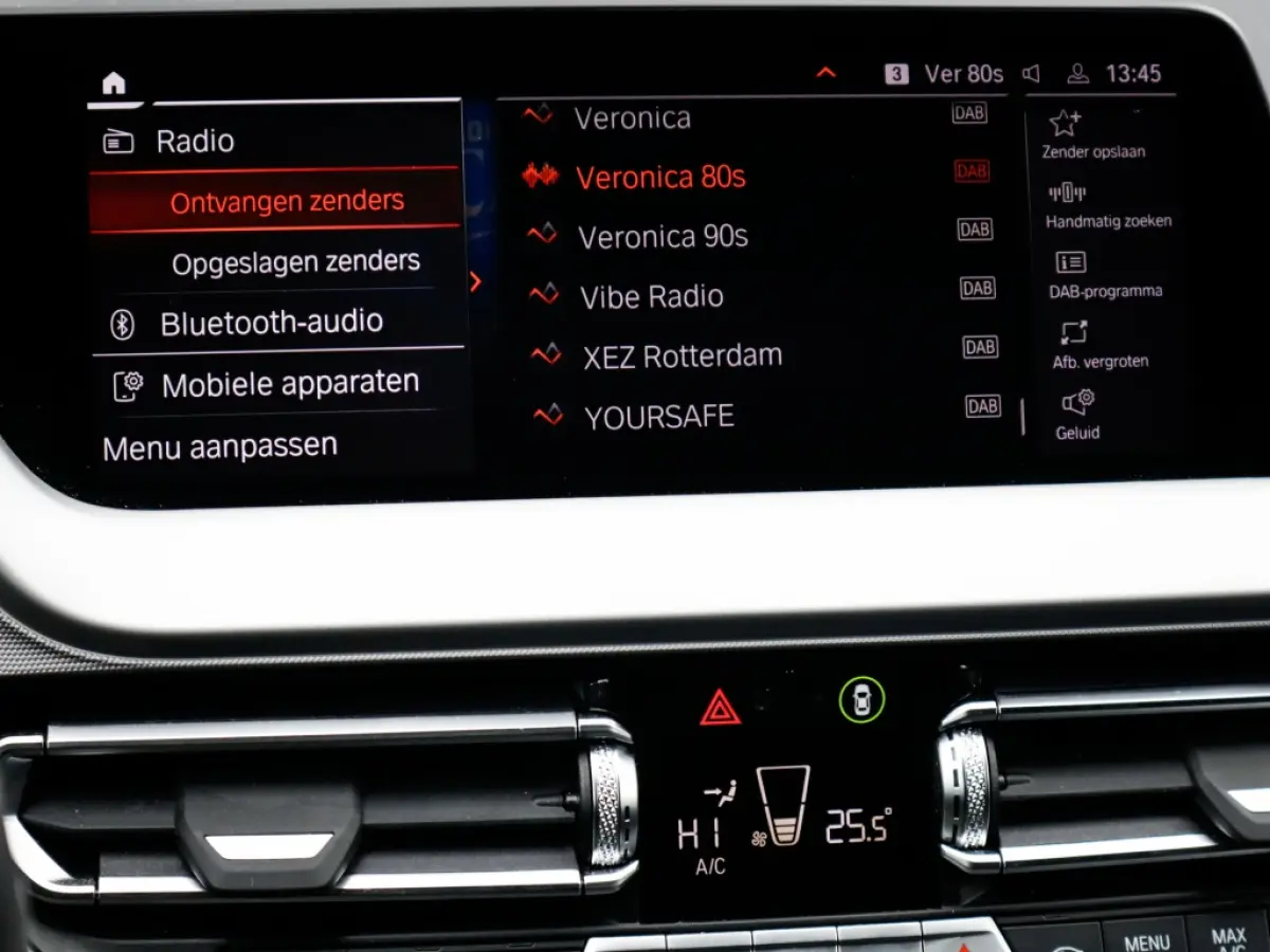 118i Business Edition 1e-Eig. & Dealer-Onderh. BOVAG-Garantie. NL-Auto.