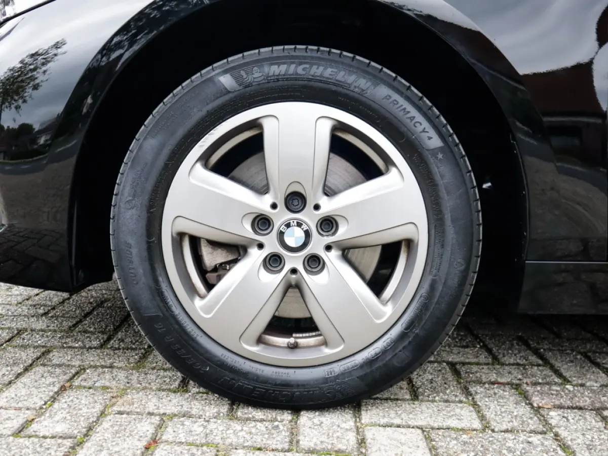 118i Business Edition 1e-Eig. & Dealer-Onderh. BOVAG-Garantie. NL-Auto.