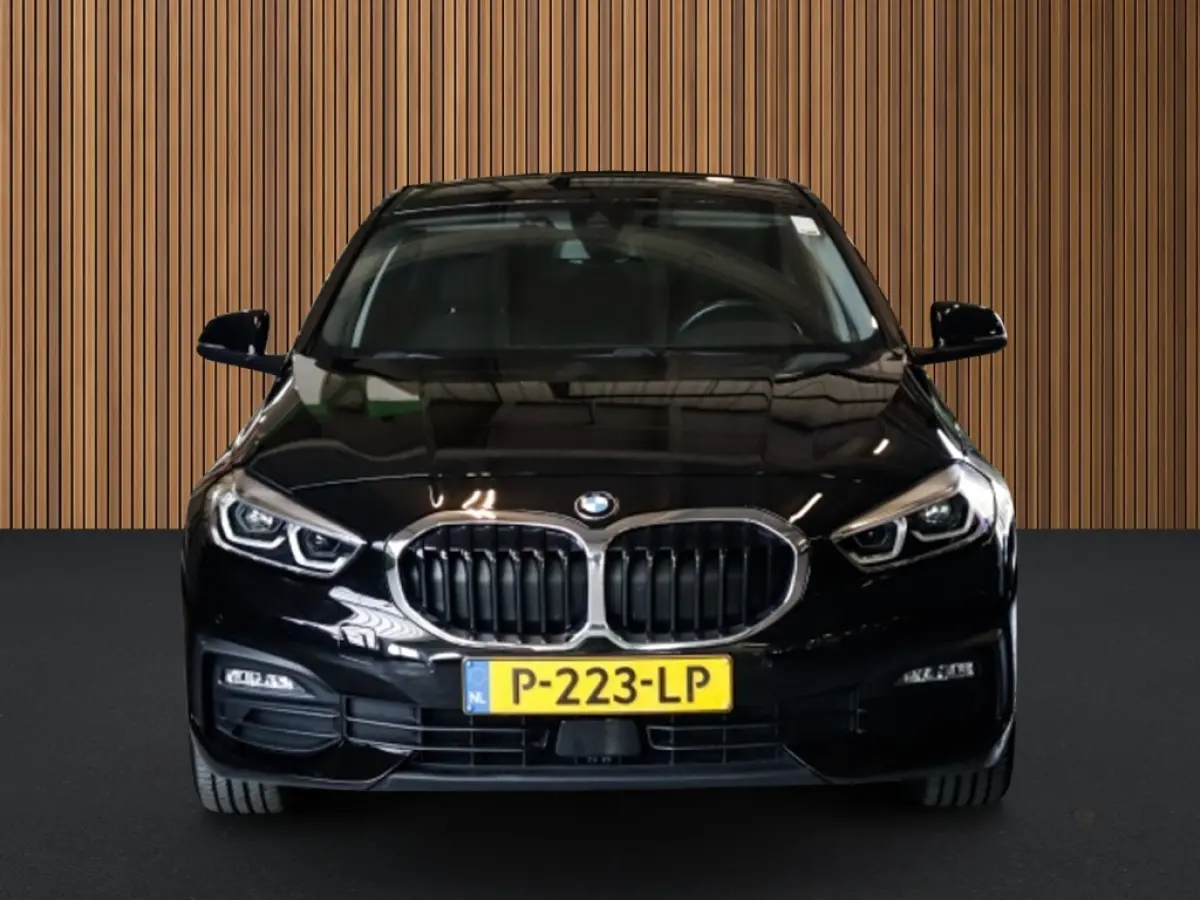 118i Business Edition 1e-Eig. & Dealer-Onderh. BOVAG-Garantie. NL-Auto.