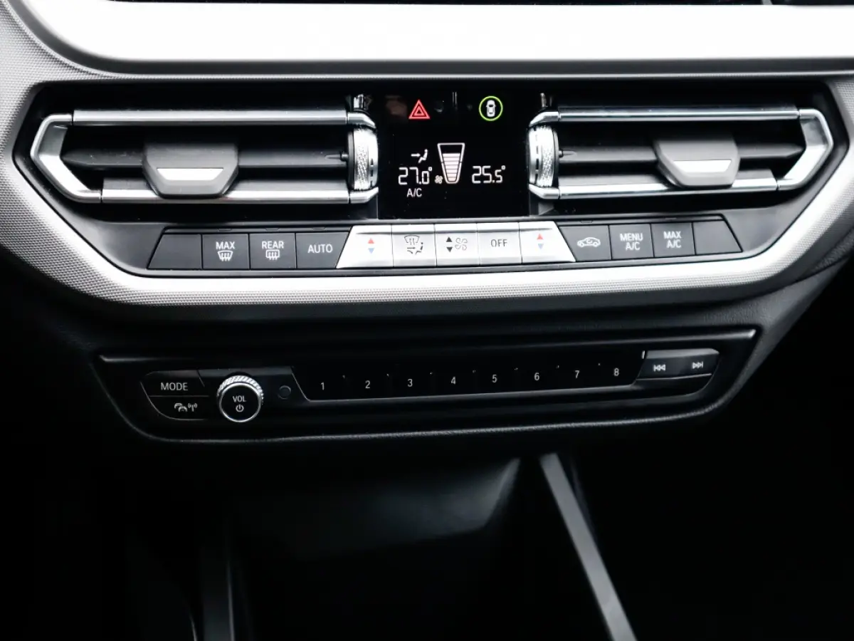 118i Business Edition 1e-Eig. & Dealer-Onderh. BOVAG-Garantie. NL-Auto.
