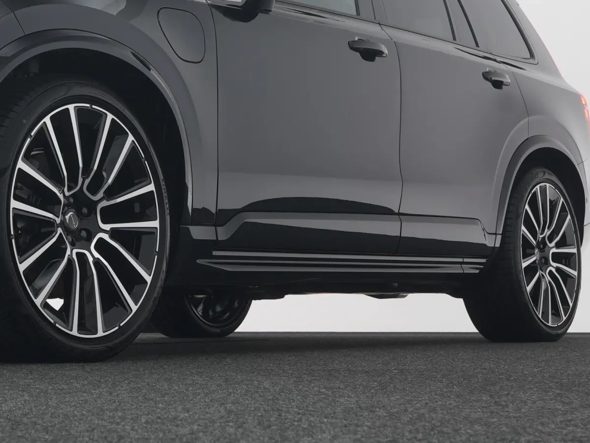 T8 Recharge AWD Ultra Black Edition Executive | Full Options | Luchtvering | Bowers & Wilkins | 360° | Head-Up | Massage | Ventilatie | Panoramadak | Trekhaak