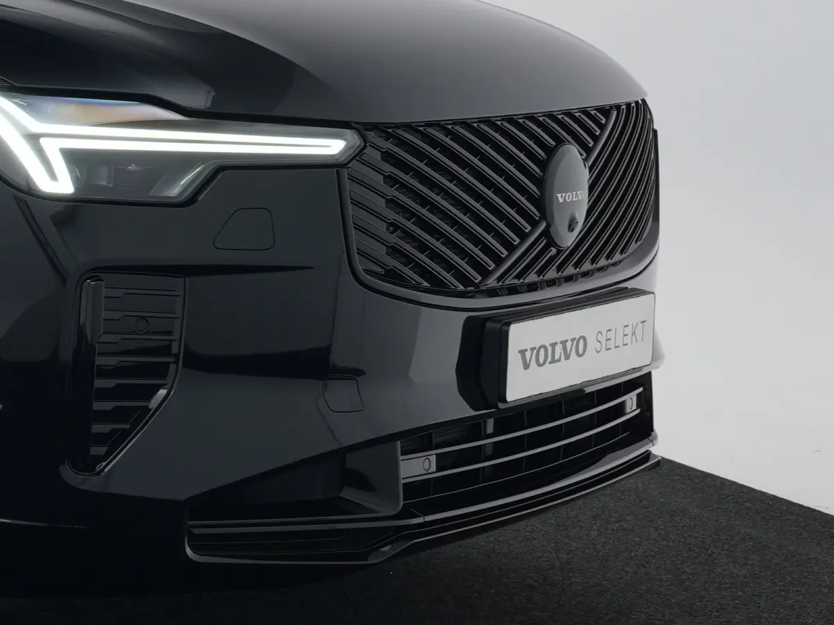T8 Recharge AWD Ultra Black Edition Executive | Full Options | Luchtvering | Bowers & Wilkins | 360° | Head-Up | Massage | Ventilatie | Panoramadak | Trekhaak