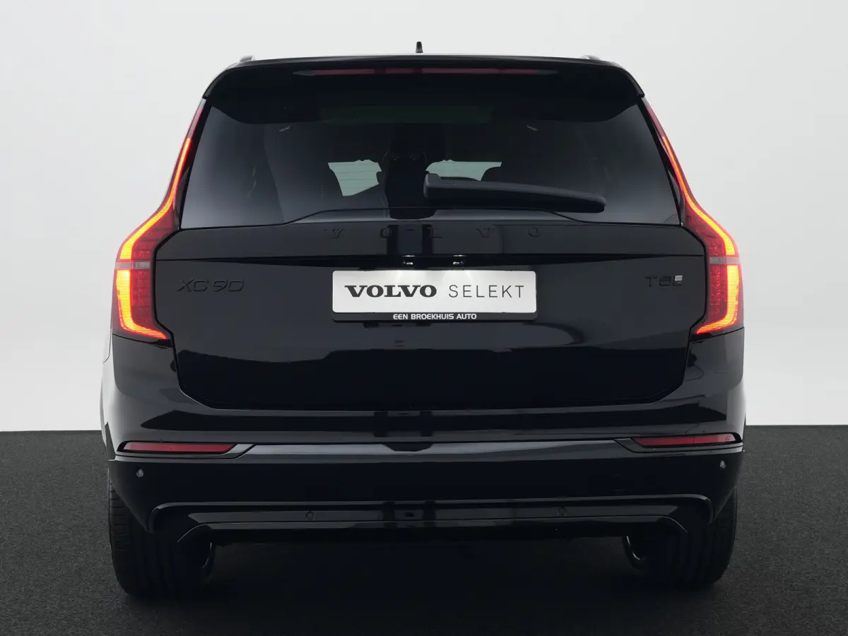 T8 Recharge AWD Ultra Black Edition Executive | Full Options | Luchtvering | Bowers & Wilkins | 360° | Head-Up | Massage | Ventilatie | Panoramadak | Trekhaak