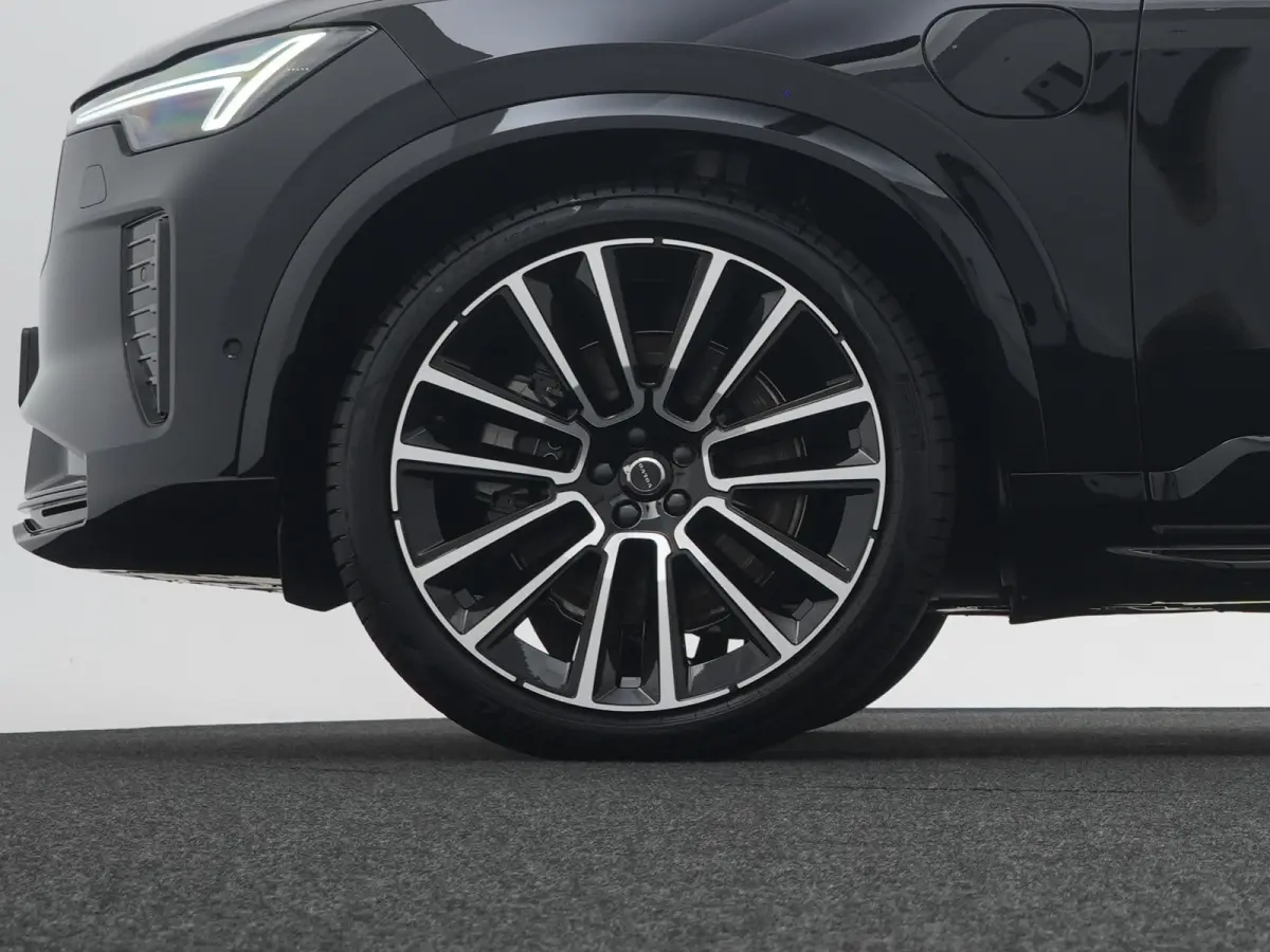 T8 Recharge AWD Ultra Black Edition Executive | Full Options | Luchtvering | Bowers & Wilkins | 360° | Head-Up | Massage | Ventilatie | Panoramadak | Trekhaak