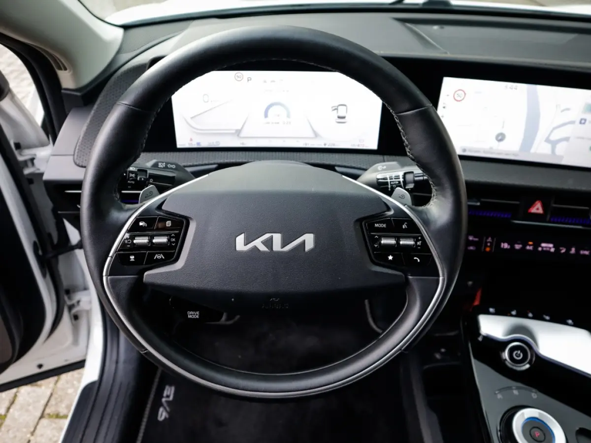 Plus 77.4 kWh 1e-Eig. & Dealer-Onderh. BOVAG-Garantie. NL-Auto.