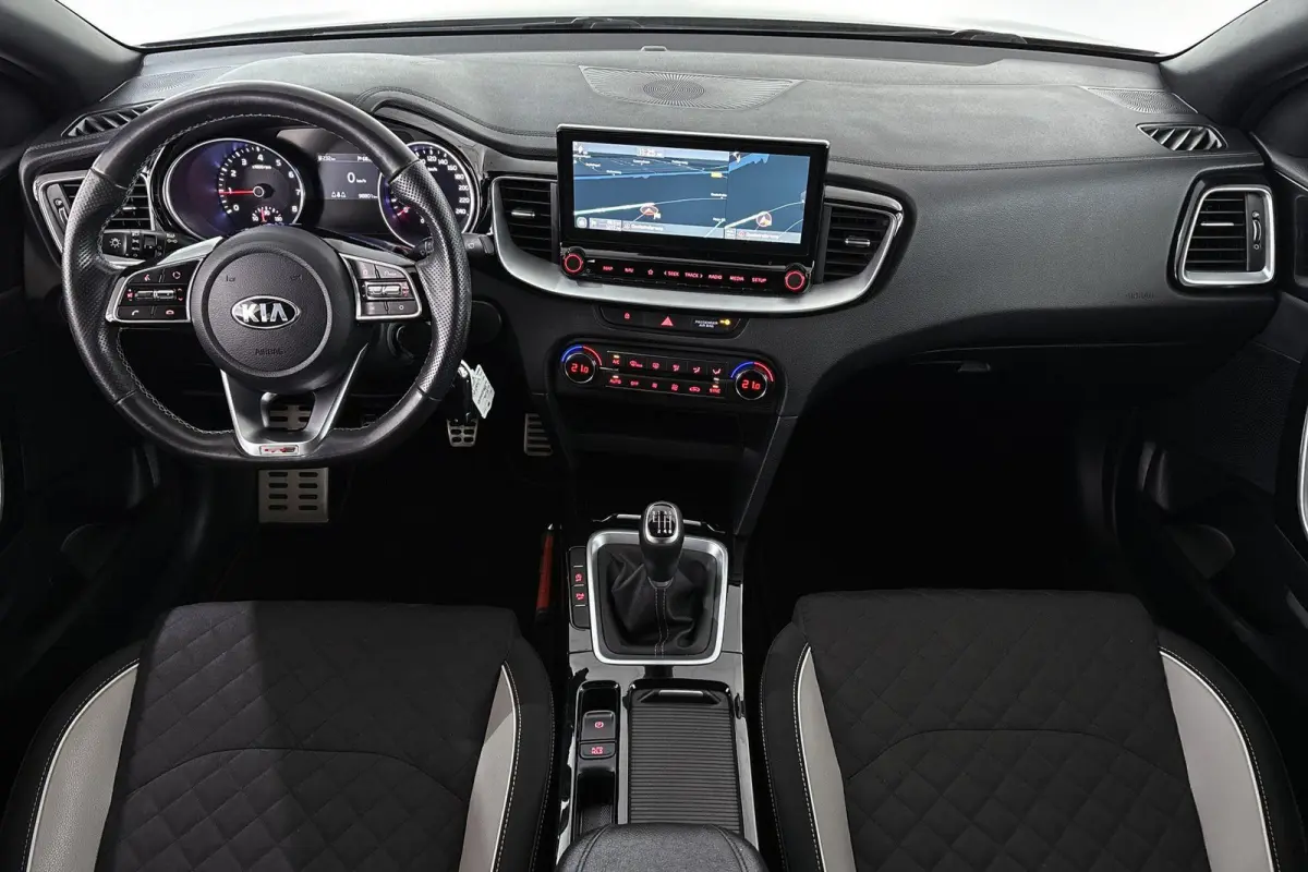 1.0 T-GDI GT-Line Edition Camera Navi Clima