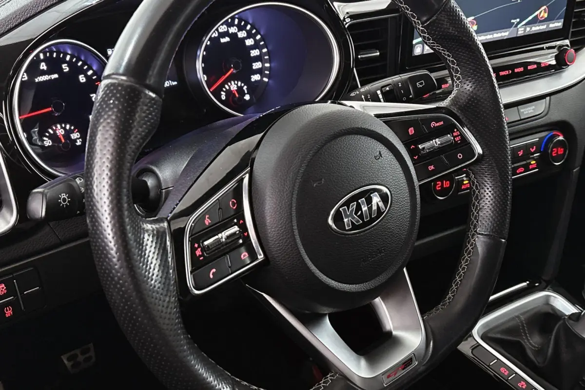1.0 T-GDI GT-Line Edition Camera Navi Clima