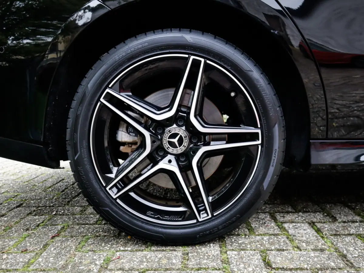 250 e AMG Line 1e-Eig. & Dealer-Onderh. BOVAG-Garantie. NL-Auto.