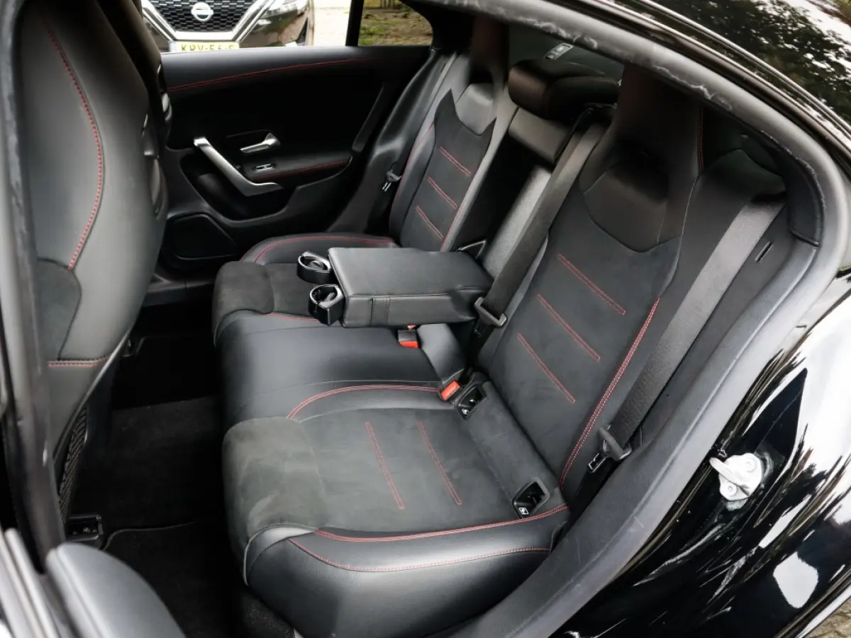 250 e AMG Line 1e-Eig. & Dealer-Onderh. BOVAG-Garantie. NL-Auto.