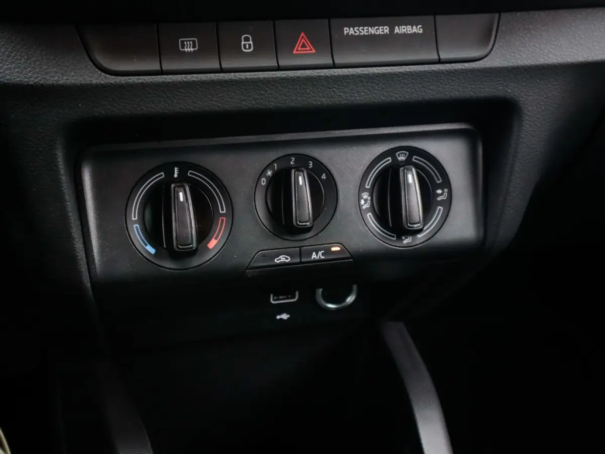 1.0 TSI Ambition 1e-Eig. & Keurig-Onderh. BOVAG-Garantie. NL-Auto.
