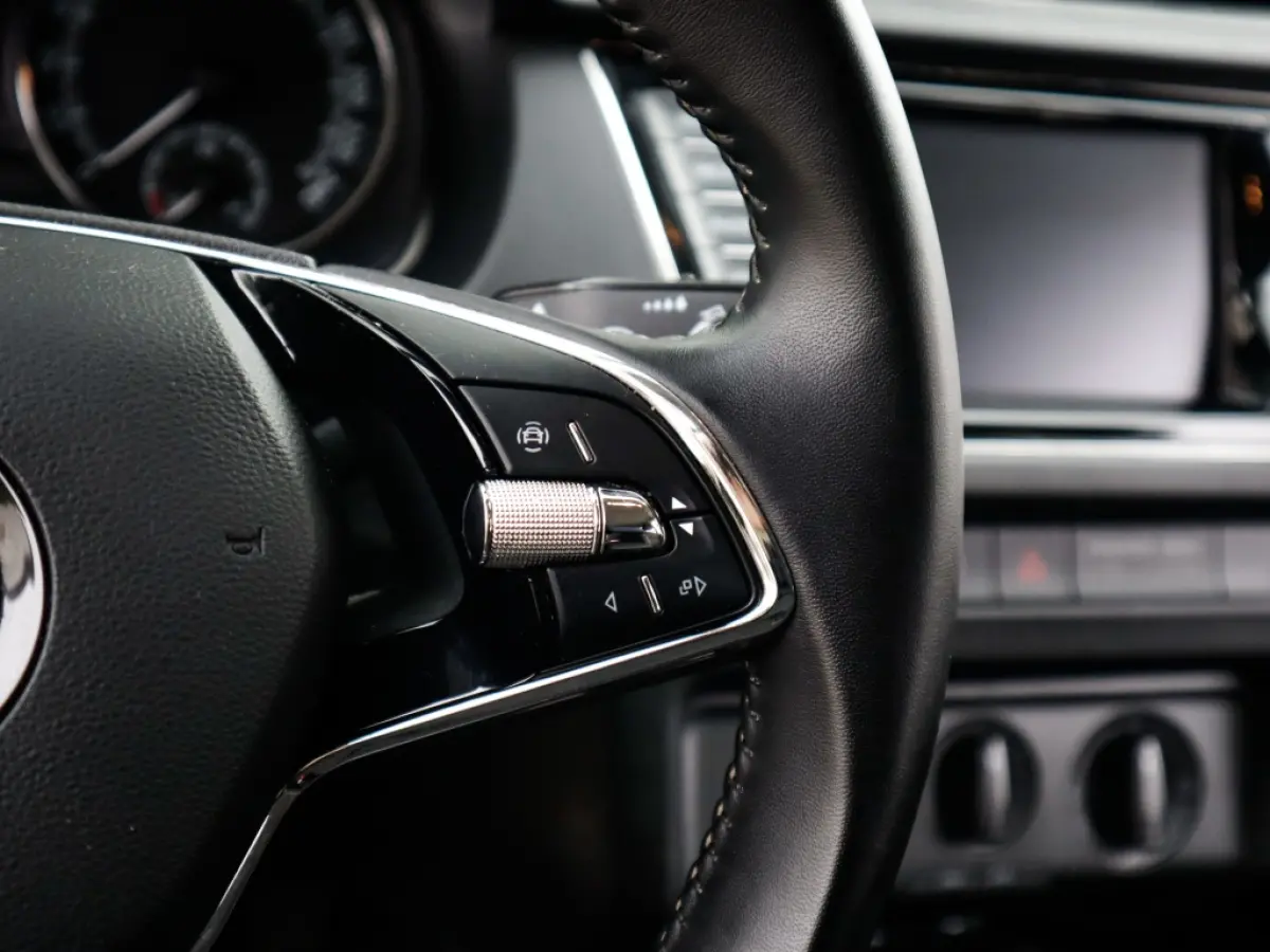 1.0 TSI Ambition 1e-Eig. & Keurig-Onderh. BOVAG-Garantie. NL-Auto.