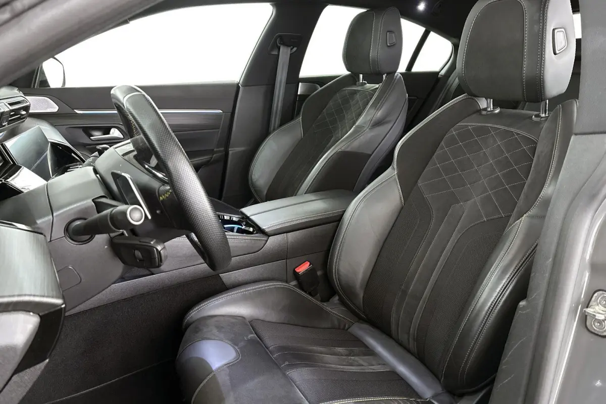 1.6 HYbrid Peugeot Sport Engineered Pano 360 FOCAL Stoelverwarming Memory Keyless PSE