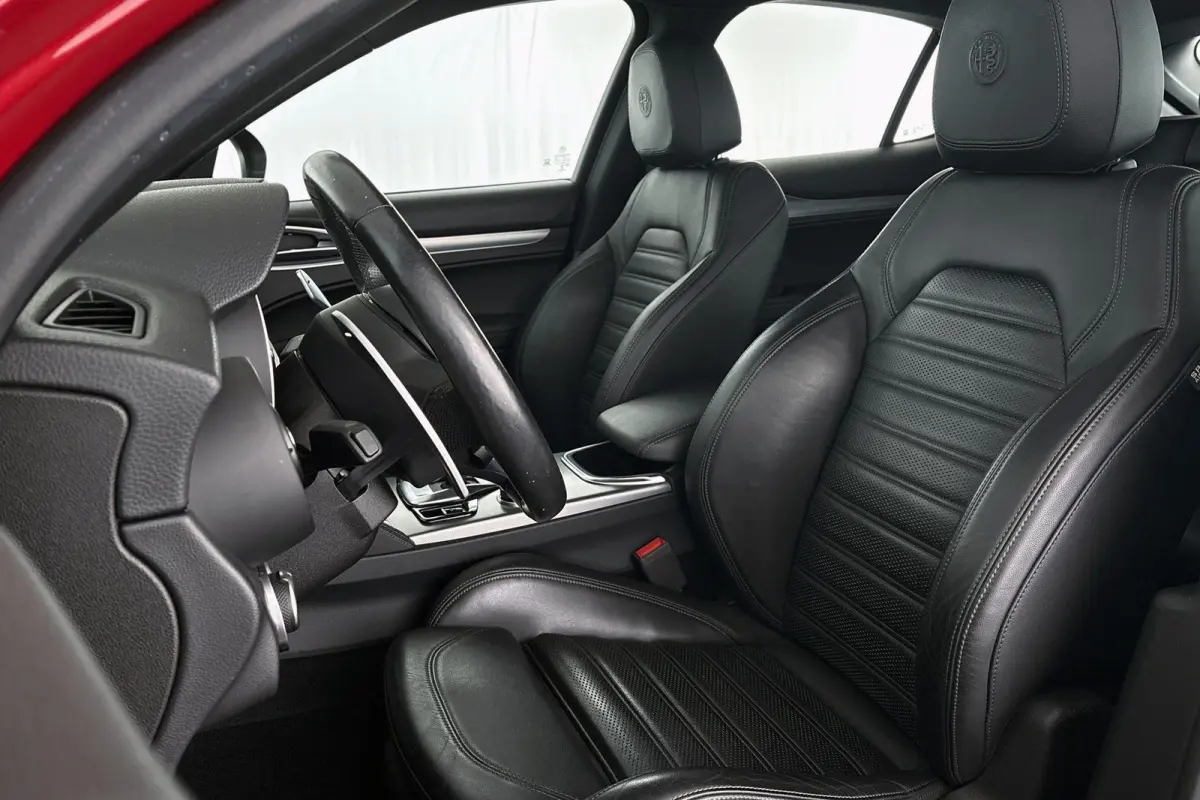 2.0T 280pk AWD Veloce Carplay Adaptieve Cruise Leder Memory