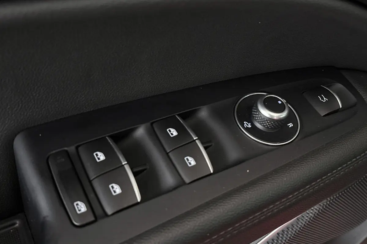 2.0T 280pk AWD Veloce Carplay Adaptieve Cruise Leder Memory