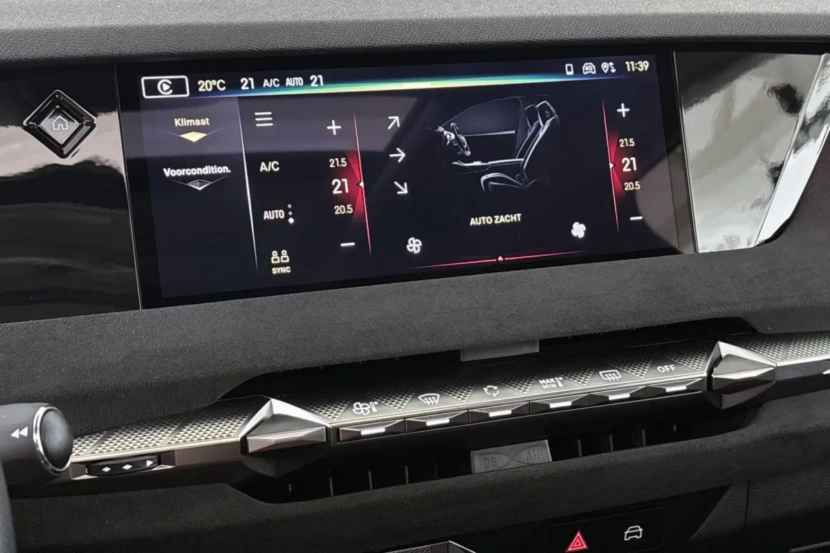 E-Tense Performance Line Panoramadak Camera Climate Control Apple Carplay