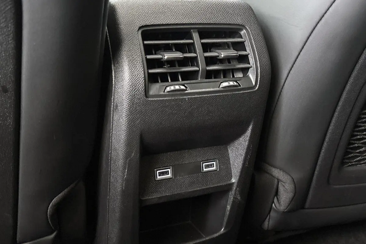 E-Tense Performance Line Panoramadak Camera Climate Control Apple Carplay