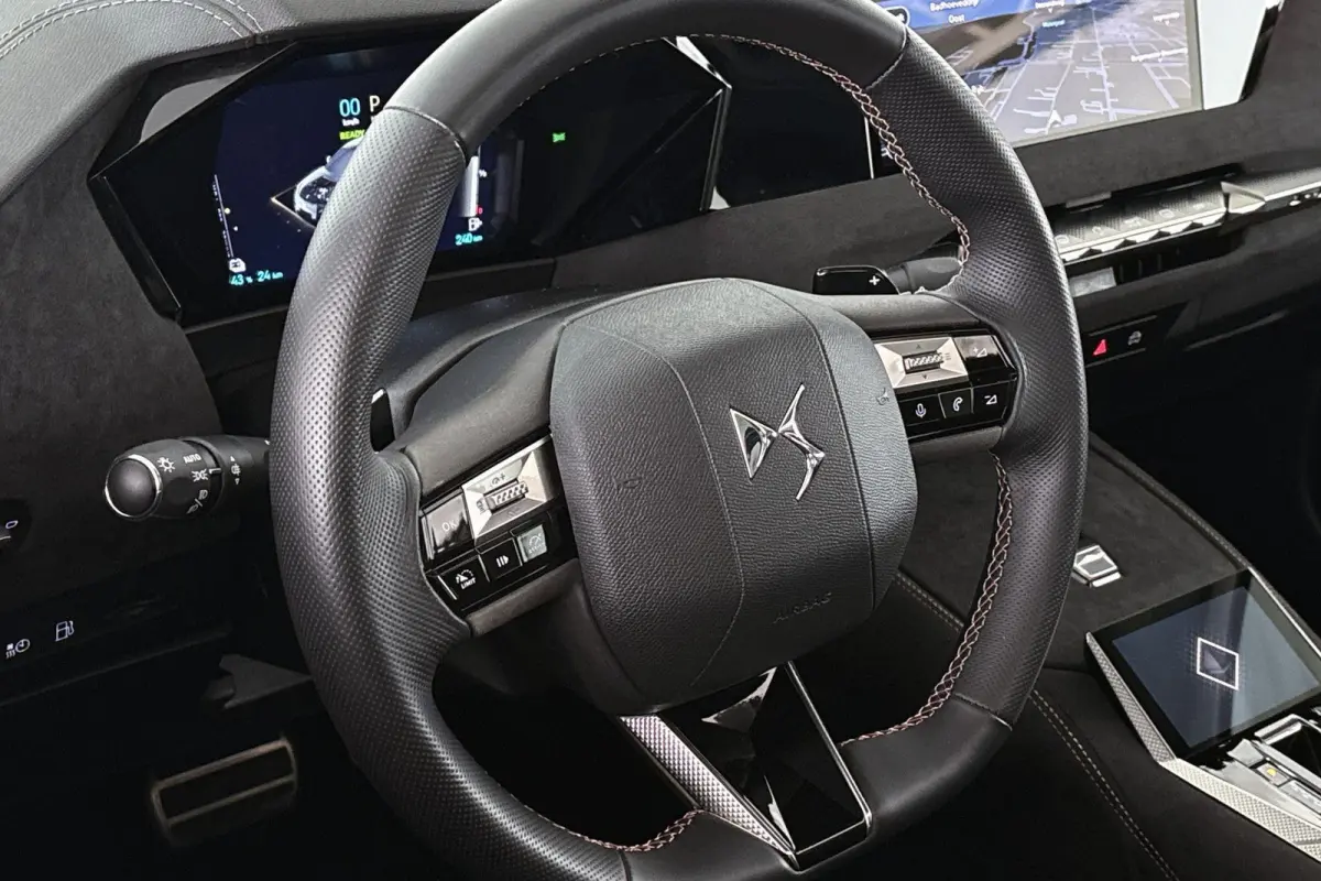 E-Tense Performance Line Panoramadak Camera Climate Control Apple Carplay