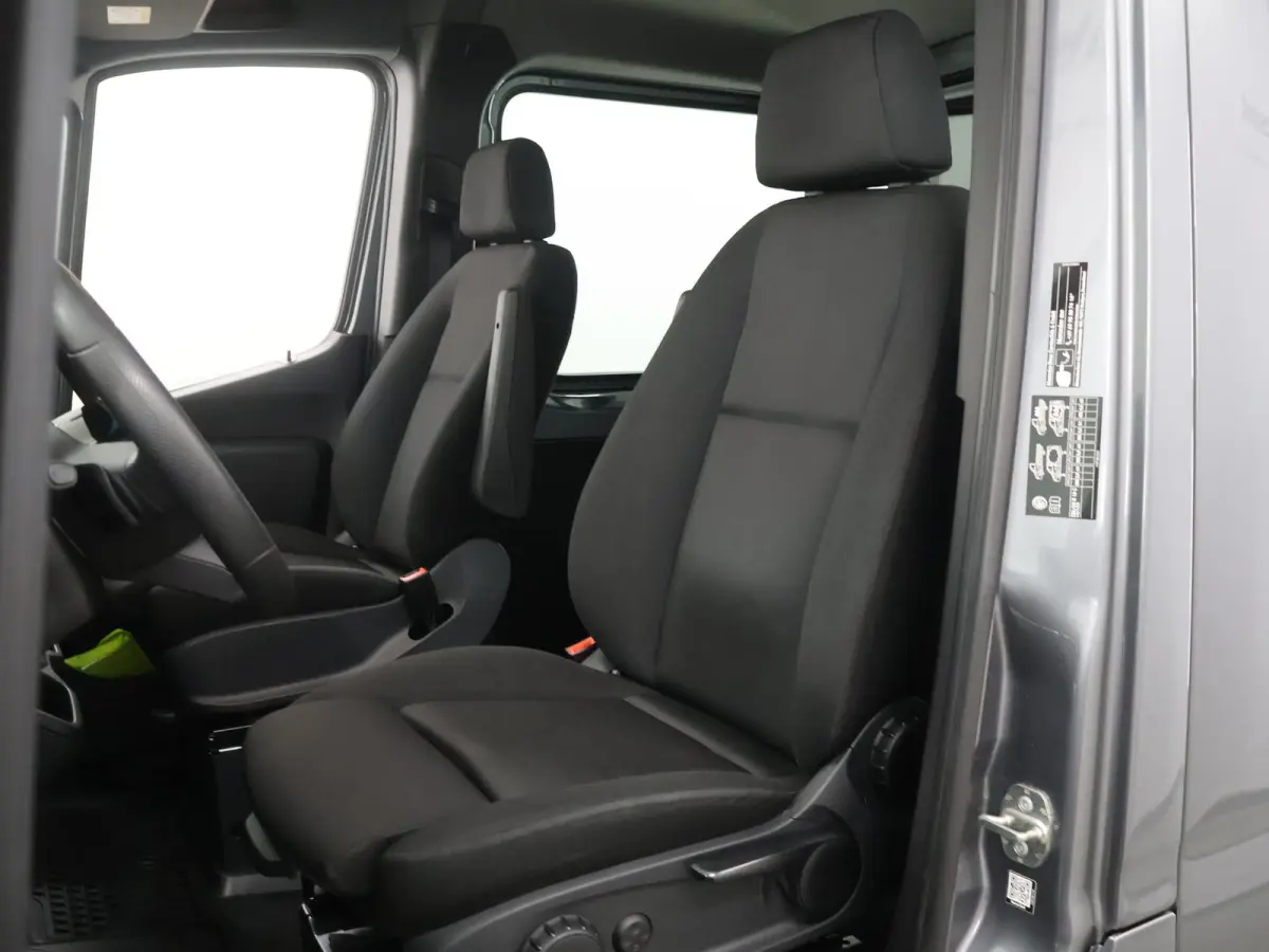 317 CDI | Aut. | L2 H1 | Dubbele Cabine | Trekhaak | Parkeercamera | Cruise Control | 5-Zits | Certified