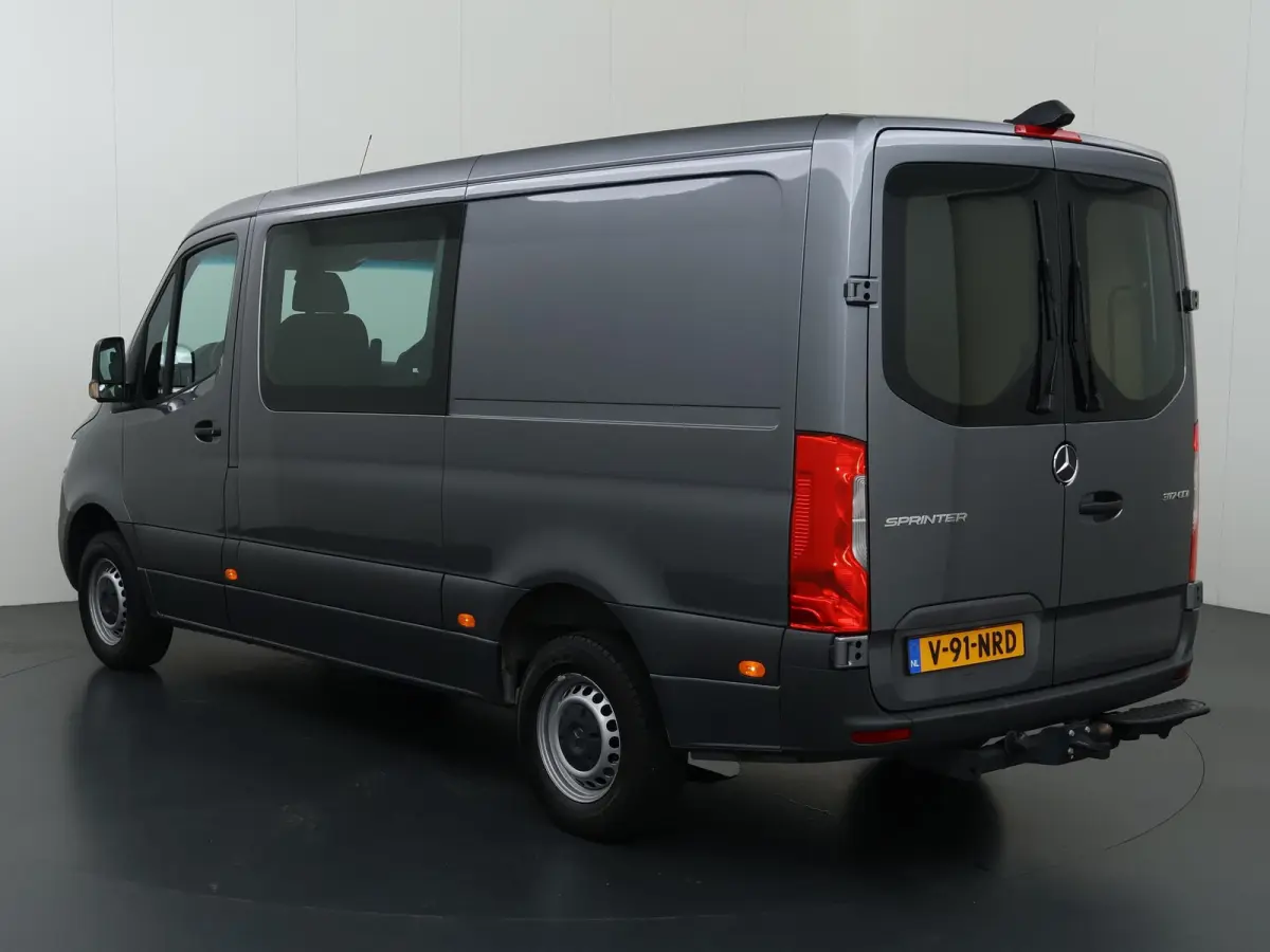 317 CDI | Aut. | L2 H1 | Dubbele Cabine | Trekhaak | Parkeercamera | Cruise Control | 5-Zits | Certified