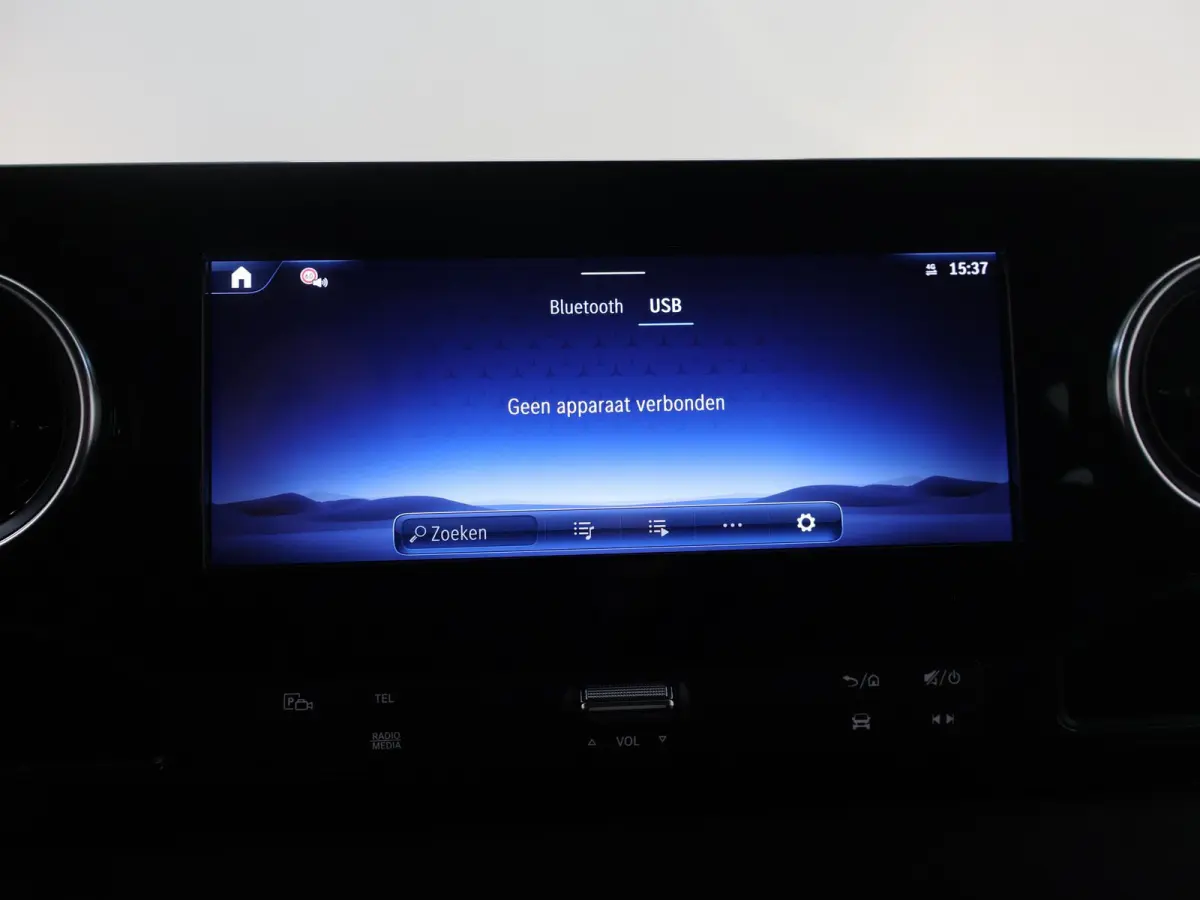 317 CDI | Aut. | L2 H1 | Dubbele Cabine | Trekhaak | Parkeercamera | Cruise Control | 5-Zits | Certified