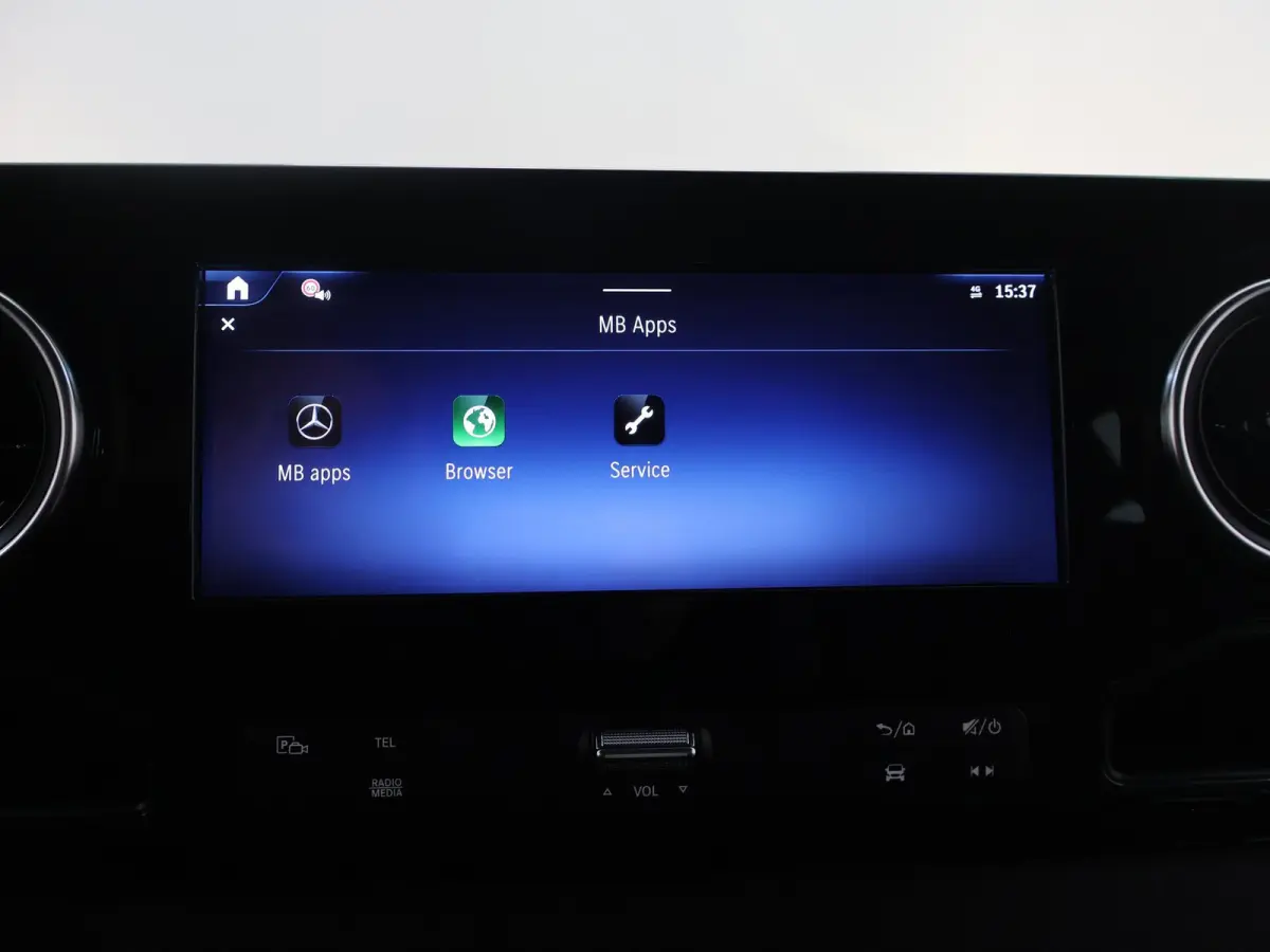317 CDI | Aut. | L2 H1 | Dubbele Cabine | Trekhaak | Parkeercamera | Cruise Control | 5-Zits | Certified