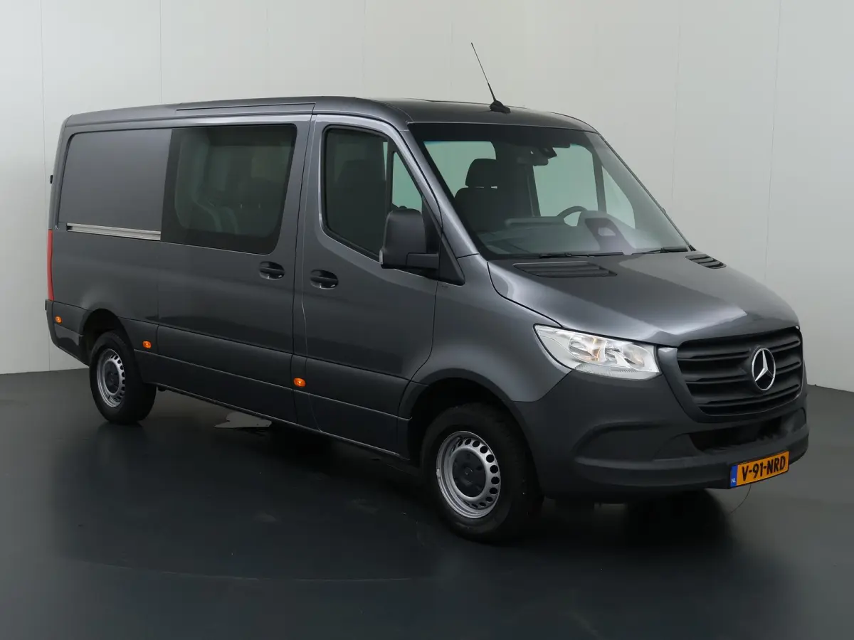 317 CDI | Aut. | L2 H1 | Dubbele Cabine | Trekhaak | Parkeercamera | Cruise Control | 5-Zits | Certified