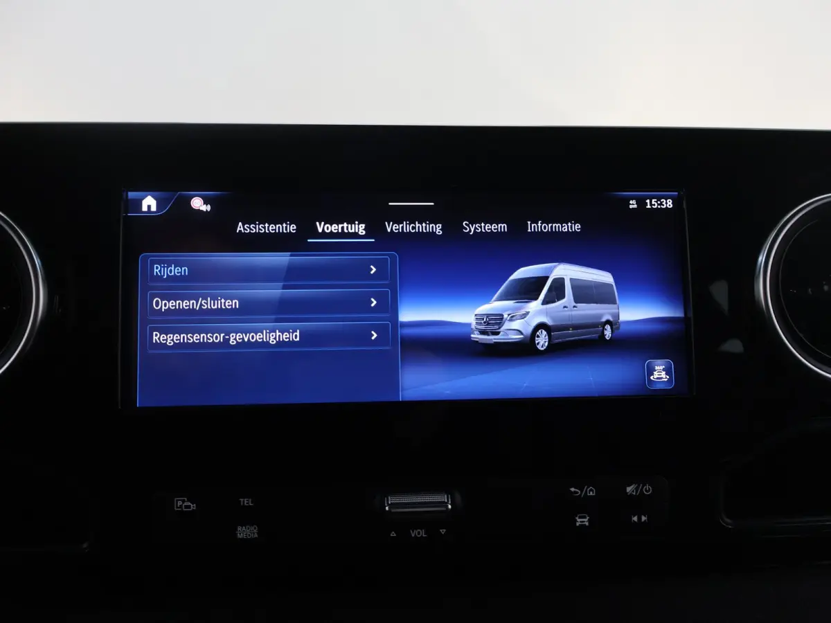 317 CDI | Aut. | L2 H1 | Dubbele Cabine | Trekhaak | Parkeercamera | Cruise Control | 5-Zits | Certified