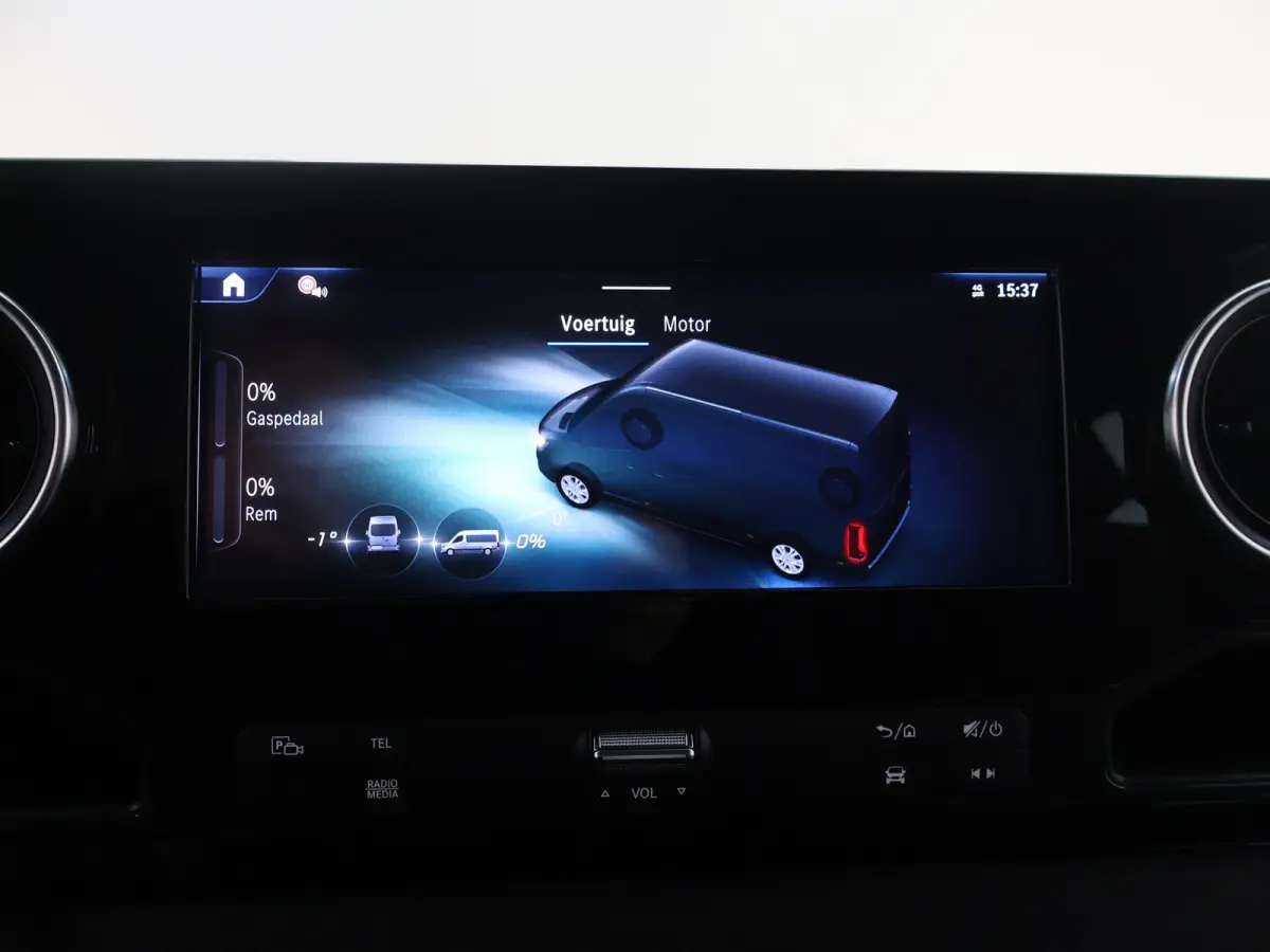 317 CDI | Aut. | L2 H1 | Dubbele Cabine | Trekhaak | Parkeercamera | Cruise Control | 5-Zits | Certified