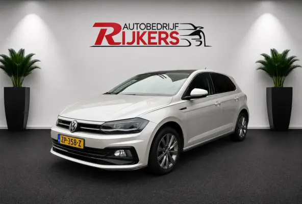 1.0 TSI R-Line,Panoramadak,Virtual,NL auto,Apple Carplay,Camera,Cruise Control