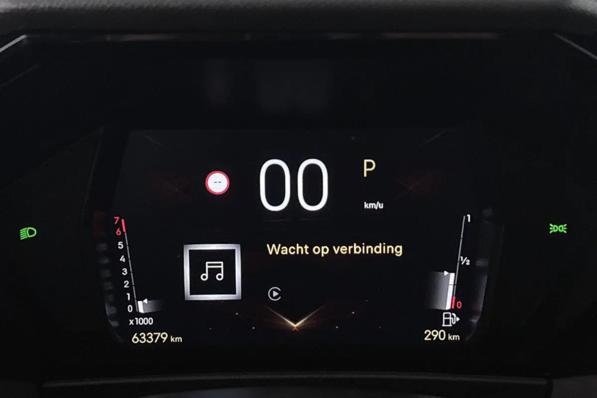 1.2 PureTech Performance Line Automaat Stoel-Stuurverwarming Apple CarPlay All Season Banden