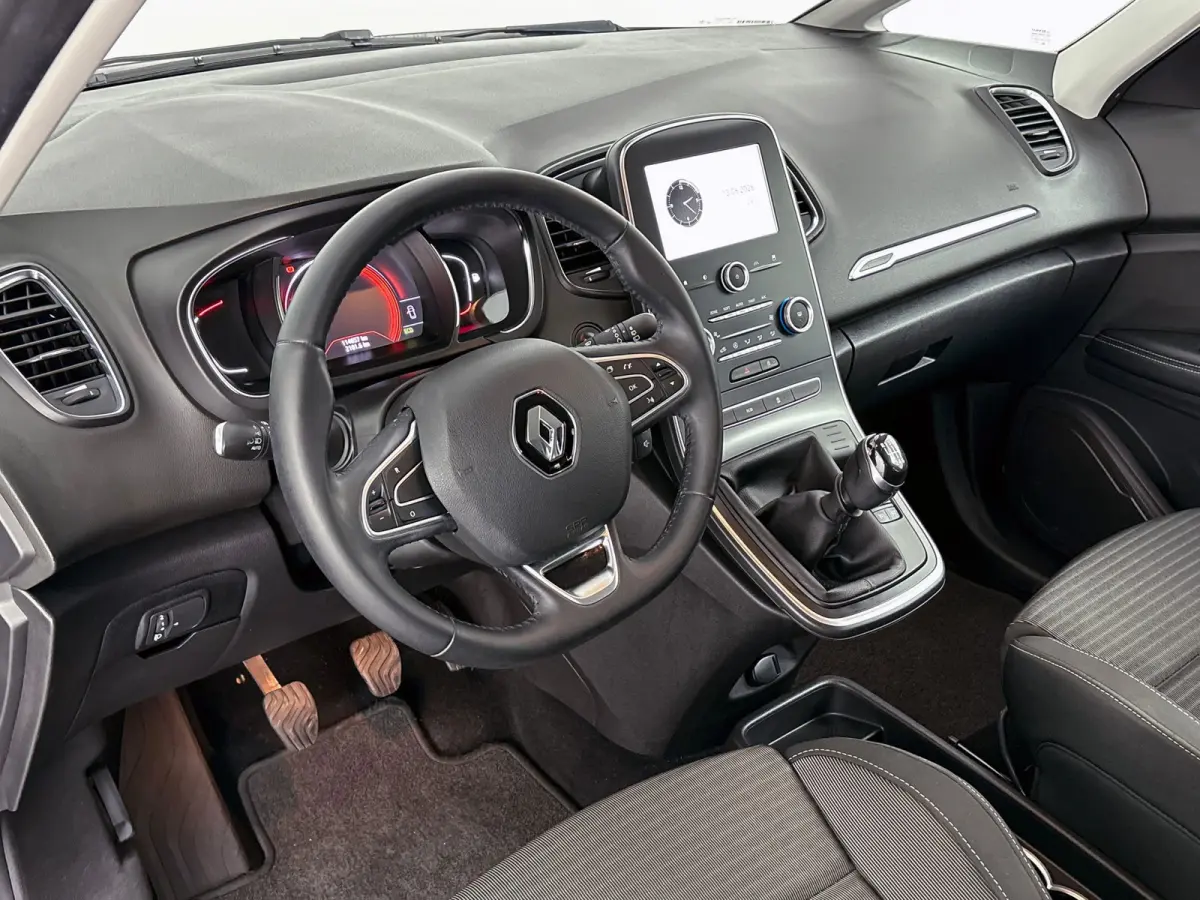 1.2 TCe Intens Trekhaak 1850kg Trekgewicht, Navigatie,Cruise Control,Airco, 20"Velgen